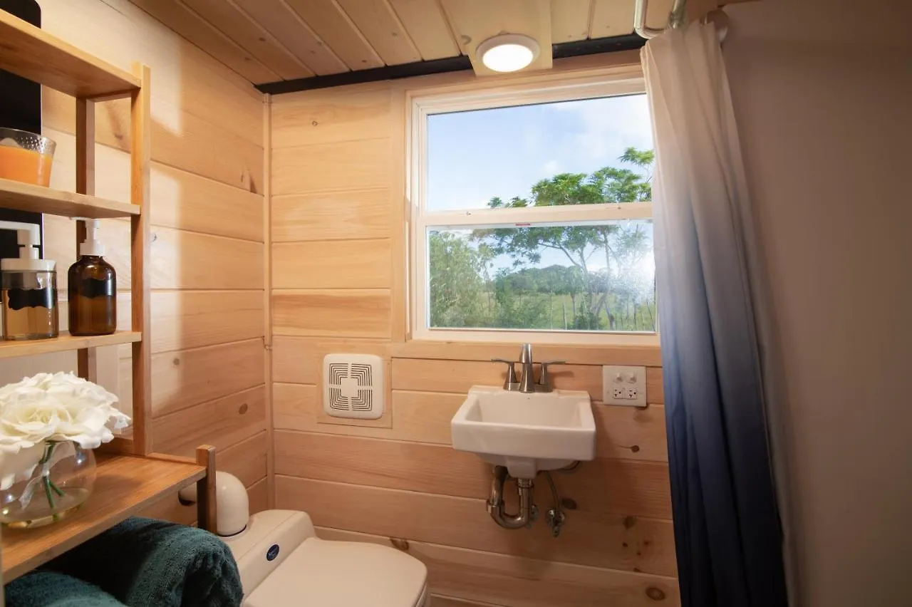 בית נופש פונטה קאנה New!! Tropical Tiny Sanctuary-Tiny Home Near Beach